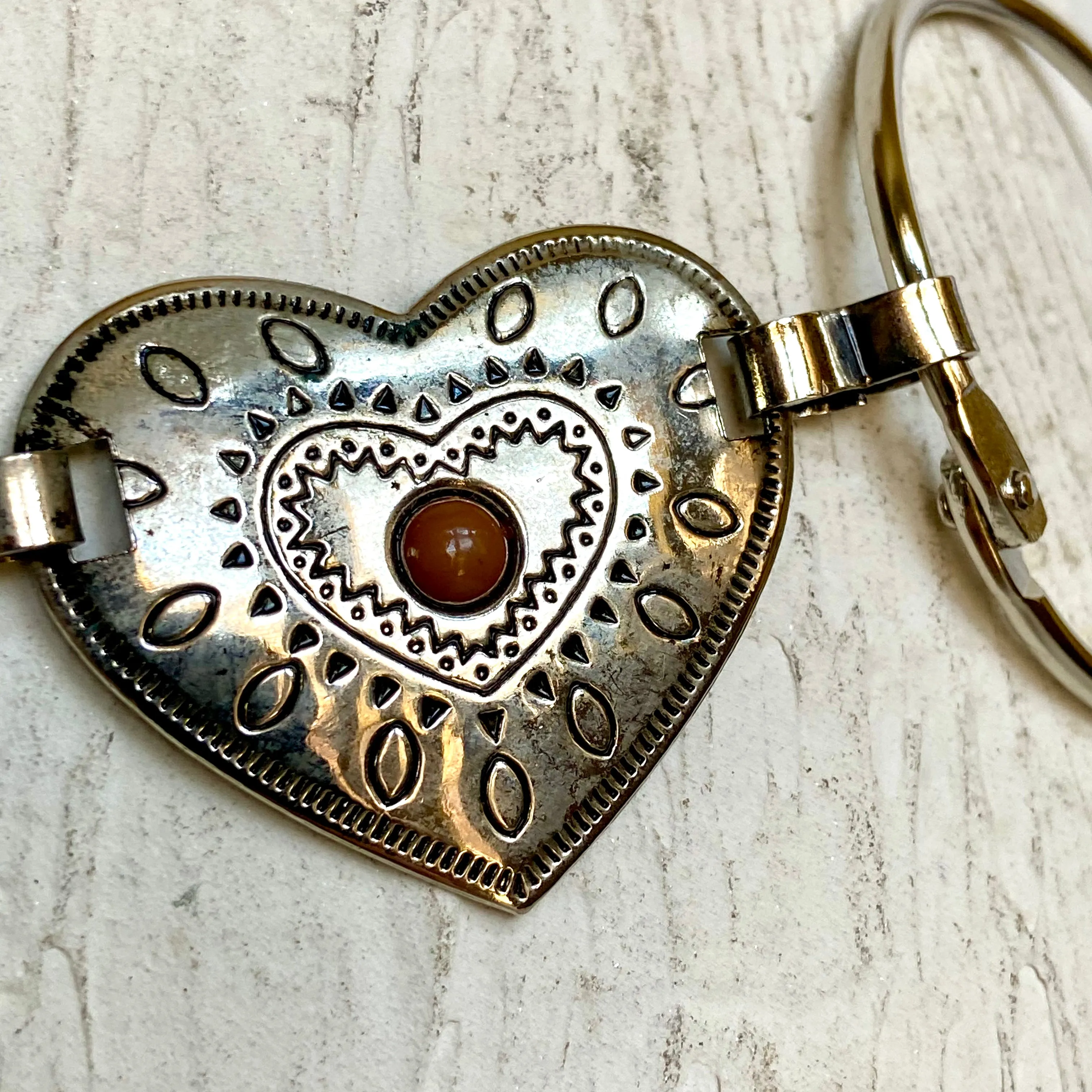 Circle and heart chain belt