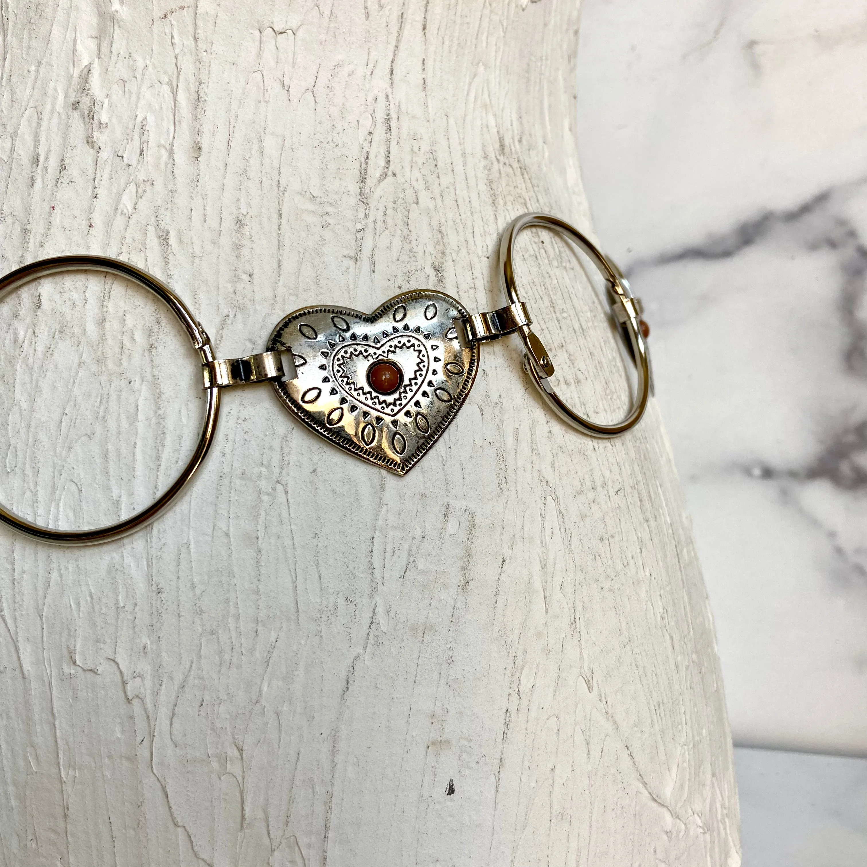 Circle and heart chain belt