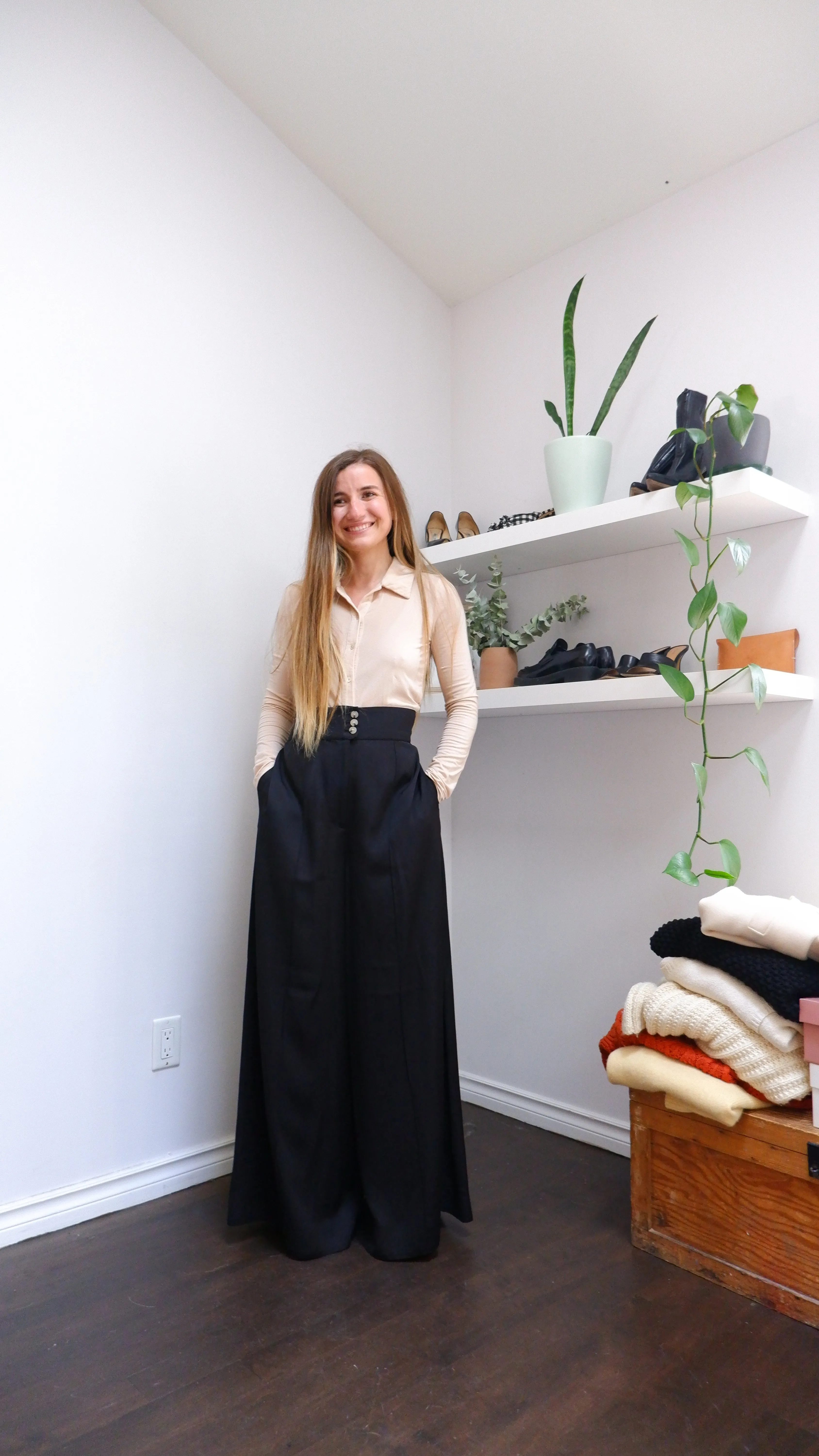 Club Monaco Black Highrise Palazzo Pants - 10