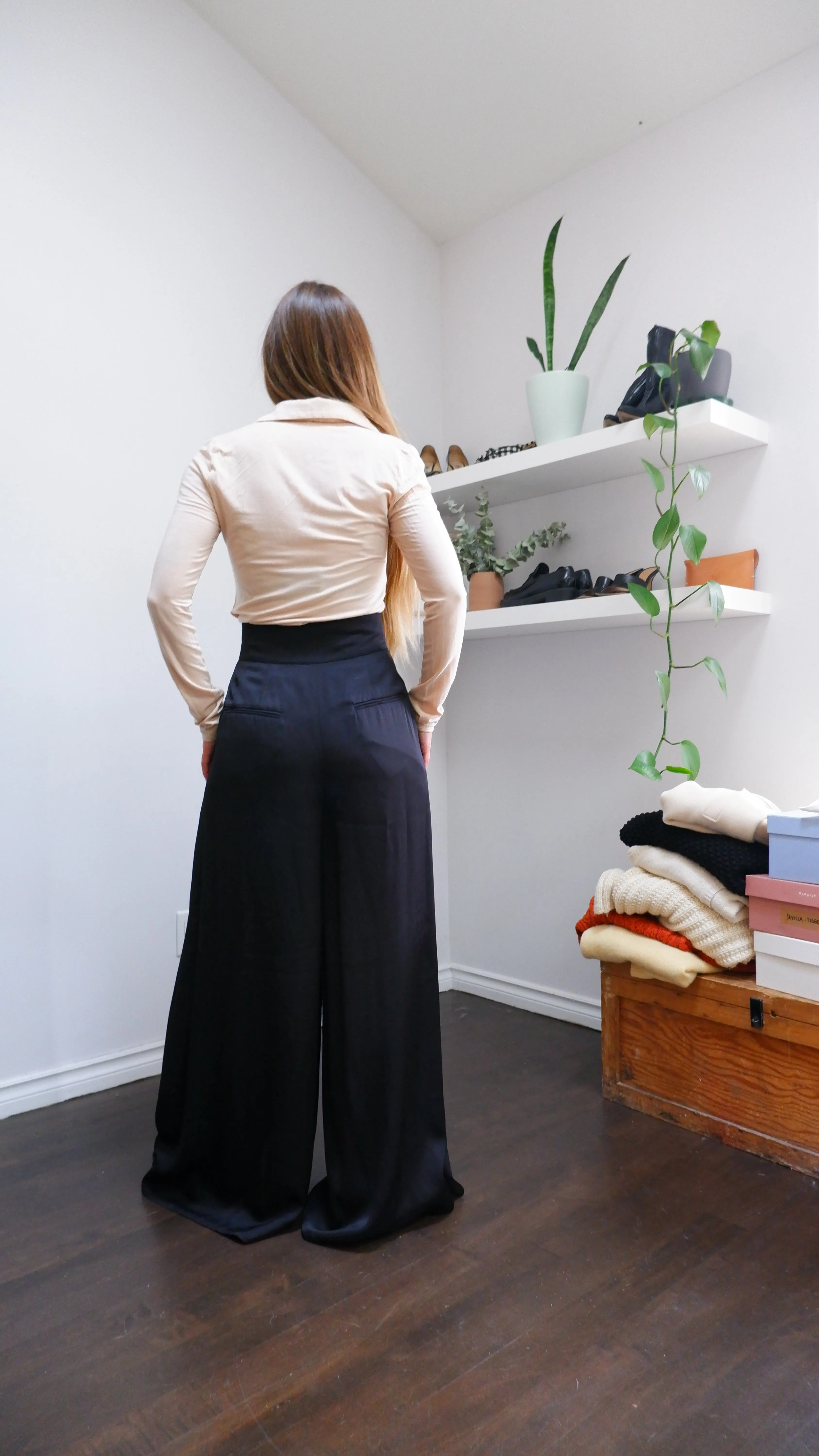 Club Monaco Black Highrise Palazzo Pants - 10