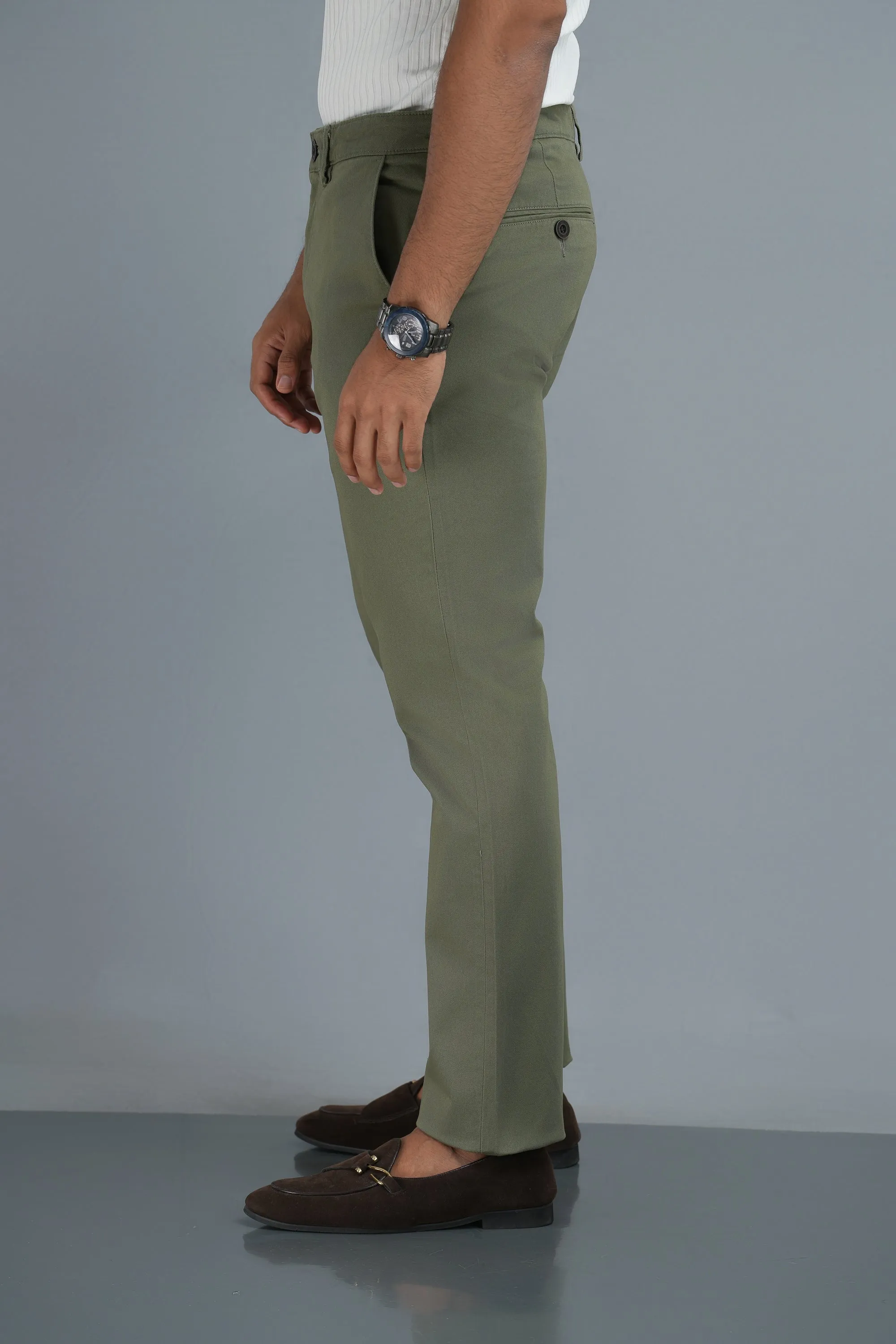 Essential Chinos - Slim Fit - Olive