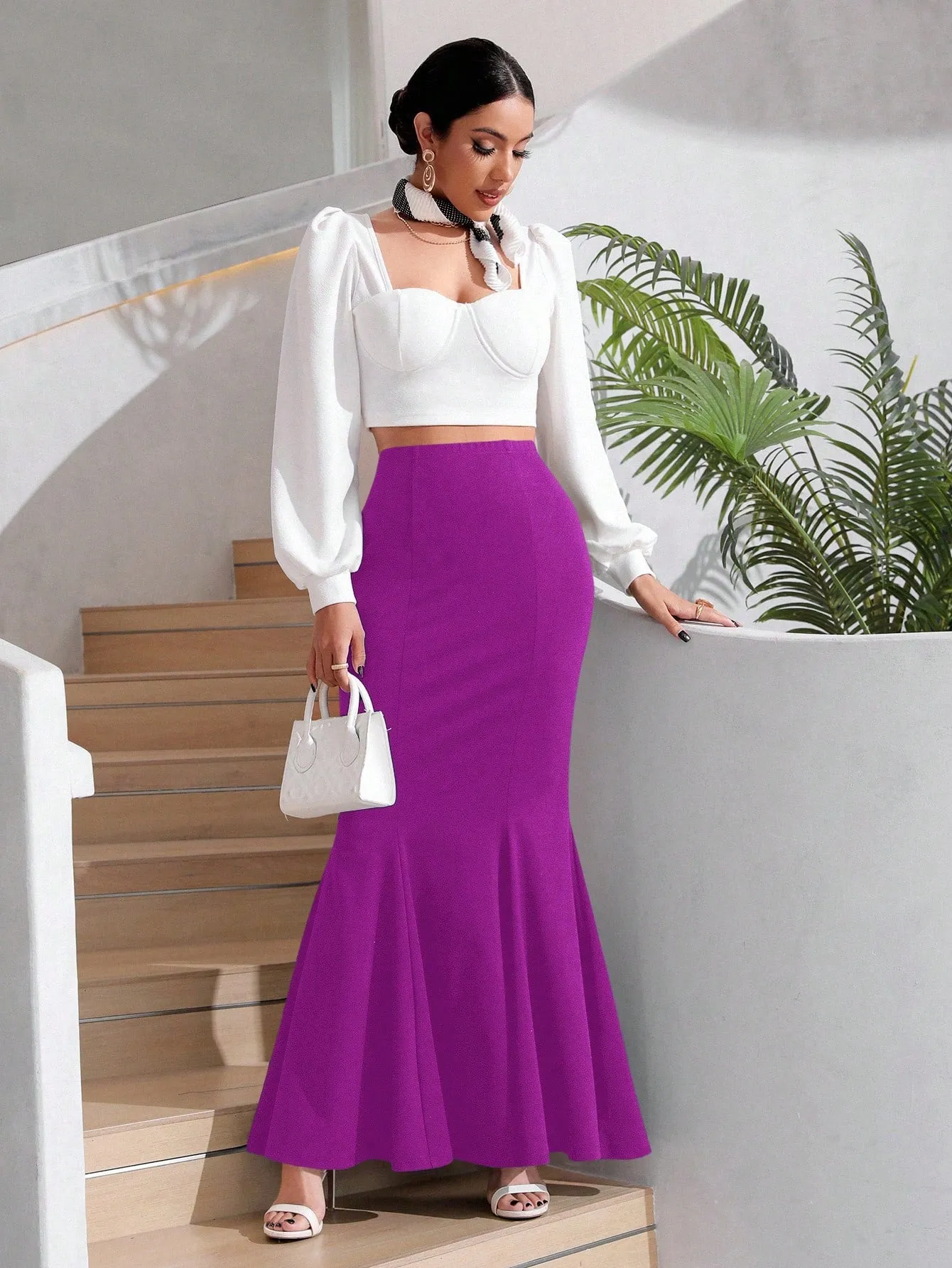 Solid Mermaid Hem Skirt