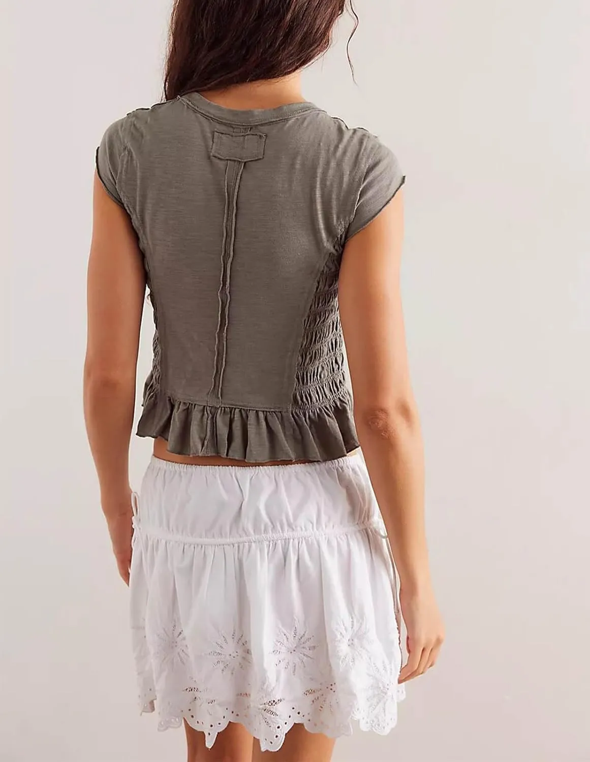 Yuemengxuan Womens Summer Top Cap Sleeve Smocked Shirts Ruffle Hem Going Out Tops Shirred Tank Crop Tee Y2K Outfits